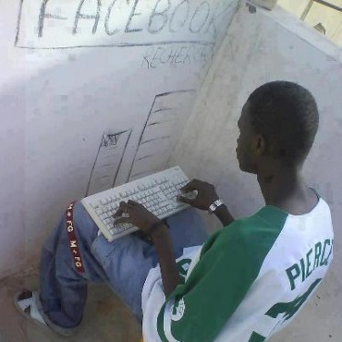 Article : Loi contre la cybercriminalit&eacute; &agrave; Madagascar: les internautes r&eacute;agissent